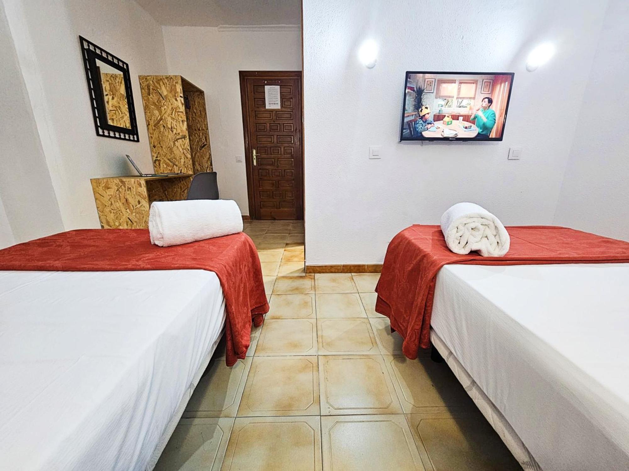Hotel San Vicente - Centro Playa Conil De La Frontera Exteriör bild